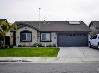 2715 Rain Dr, Bakersfield, CA