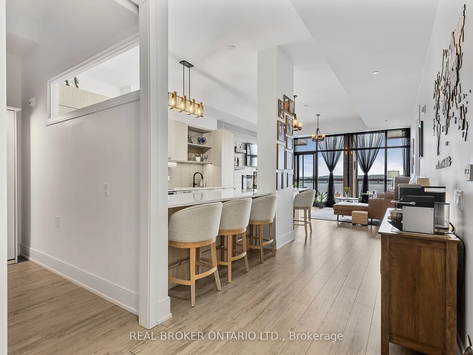 2 bed, $4,500 — Photo 4