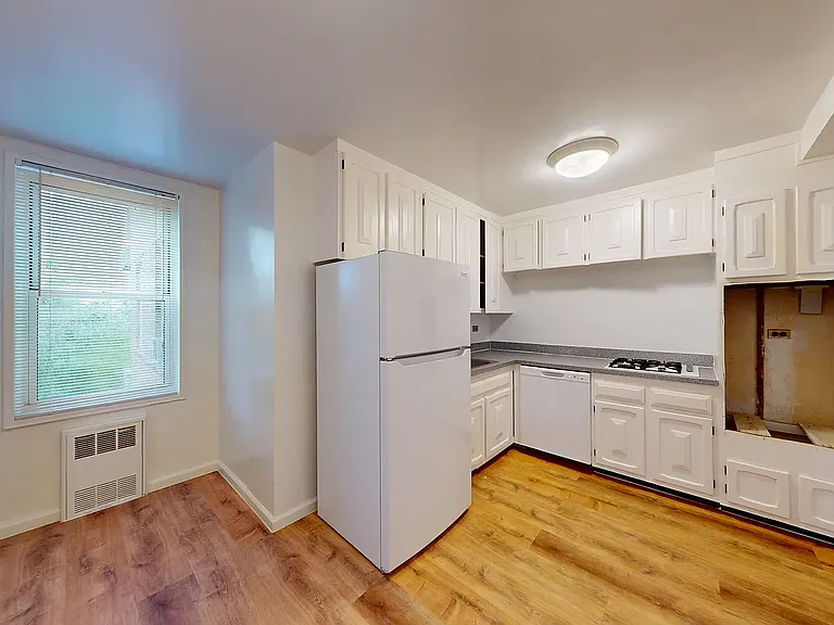 245-20 Grand Central Pkwy #5-E — Photo 8