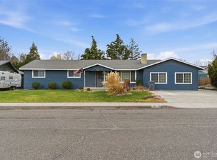 1711 W 15th Avenue, Kennewick, WA