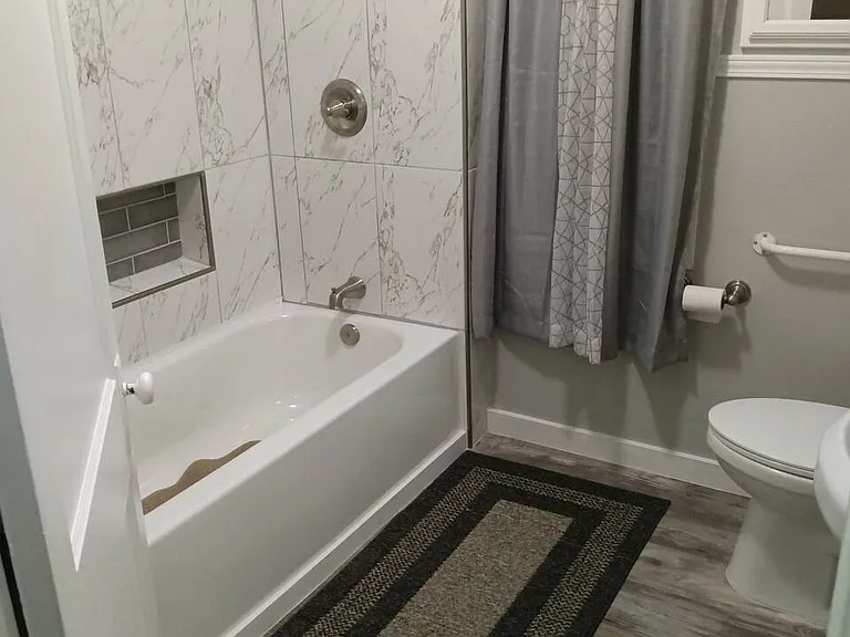 1010 Carr St — Photo 8