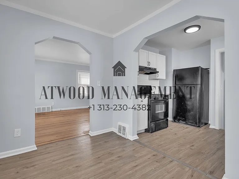 19355 Caldwell St — Photo 6