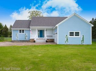 7371 Burpee Rd, Grand Blanc, MI 48439