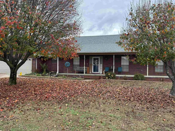 3007 Newcastle Dr, Paragould, AR 72450