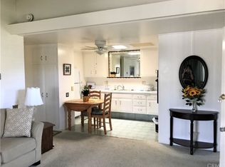 1621 Monterey Rd #M2-19A, Seal Beach, CA 90740