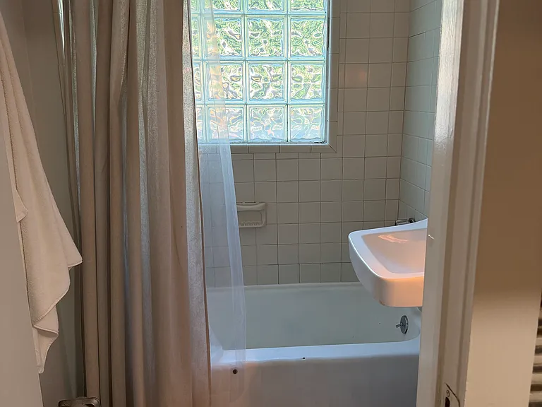 26 Annandale Ave #5 — Photo 6