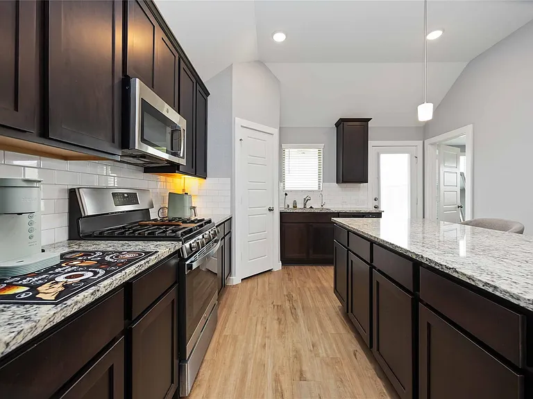 21642 Coral Mist Dr — Photo 12