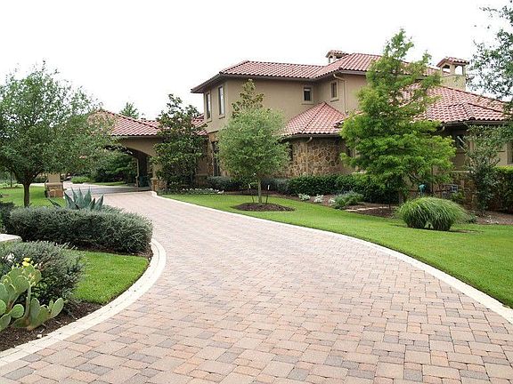2nd image of 4412 Mirador Dr