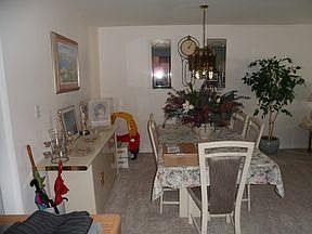 3rd image of 3231 Wilshire Ln