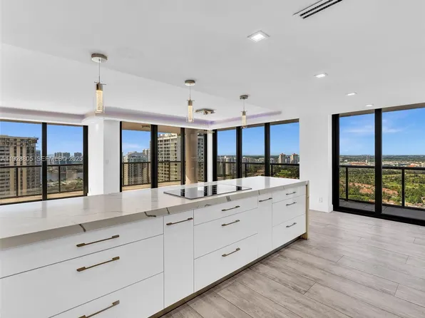 19667 Turnberry Way APT 27D, Aventura, FL 33180