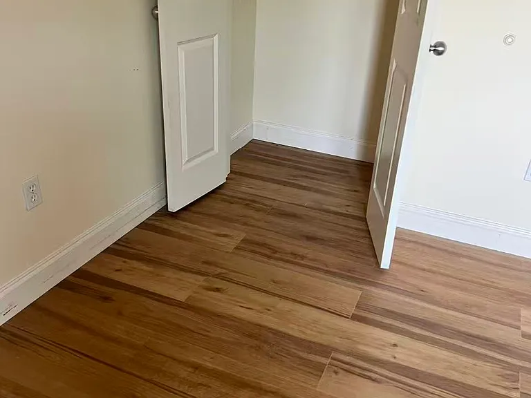4048 Washington St #5 — Photo 16