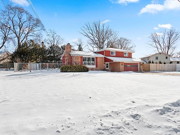 2nd image of 3263 S Clay St