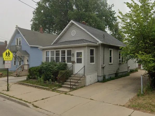 606 N Baird St, Green Bay, WI 54302