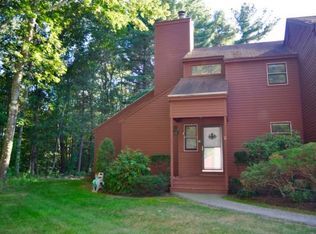 12 Kirriemuir Rd, Stratham, NH 03885