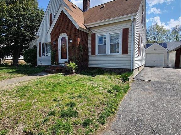 2nd image of 50 Sheffield Ave