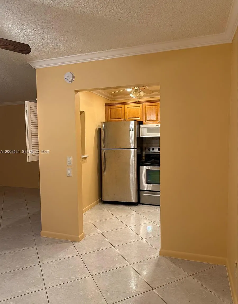 Mansfield At Century Vill — Photo 4