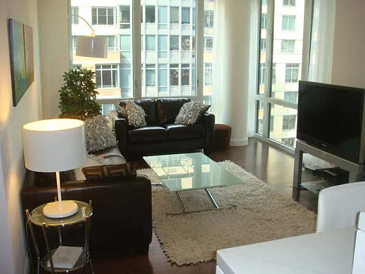 Sold by Luxury Property Group | media 17