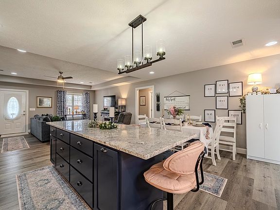 5th image of 50 Perry Pl