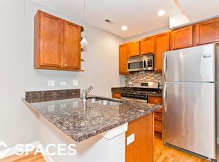 1634 W Grace St #1, Chicago, IL 60613