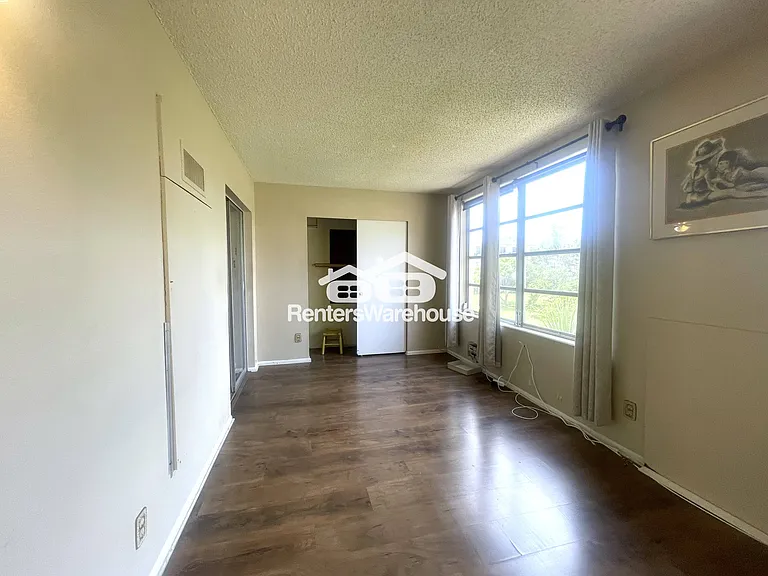 2402 Ecuadorian Way #28 — Photo 10