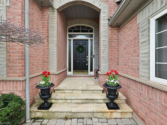 3rd image of 2182 Turnberry Rd