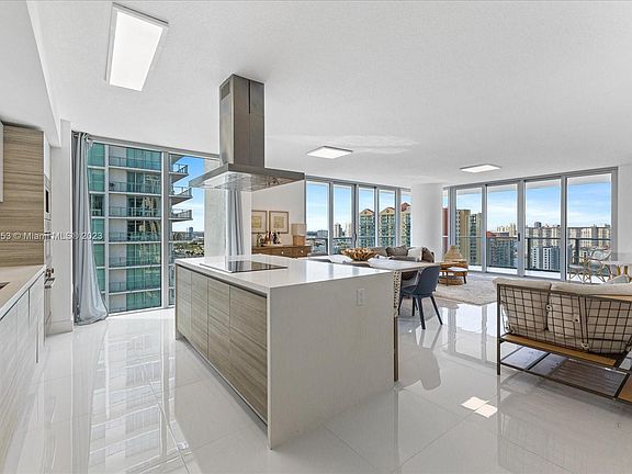 2nd image of 300 Sunny Isles Blvd Unit 4-1907