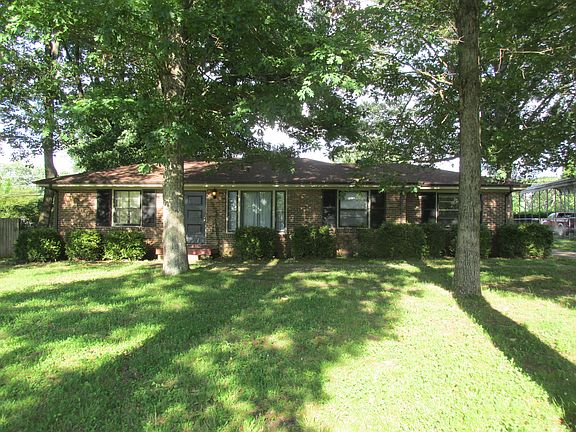2nd image of 209 Maxwell Dr