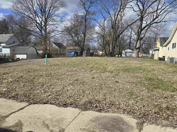 212 Clifford St, Anderson, IN 46012