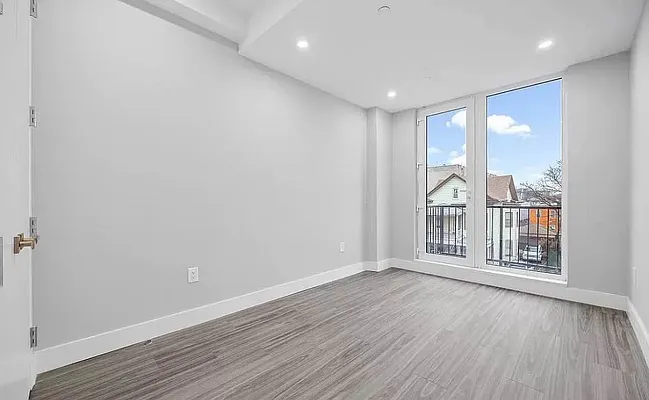 Rented by Reavis | media 16