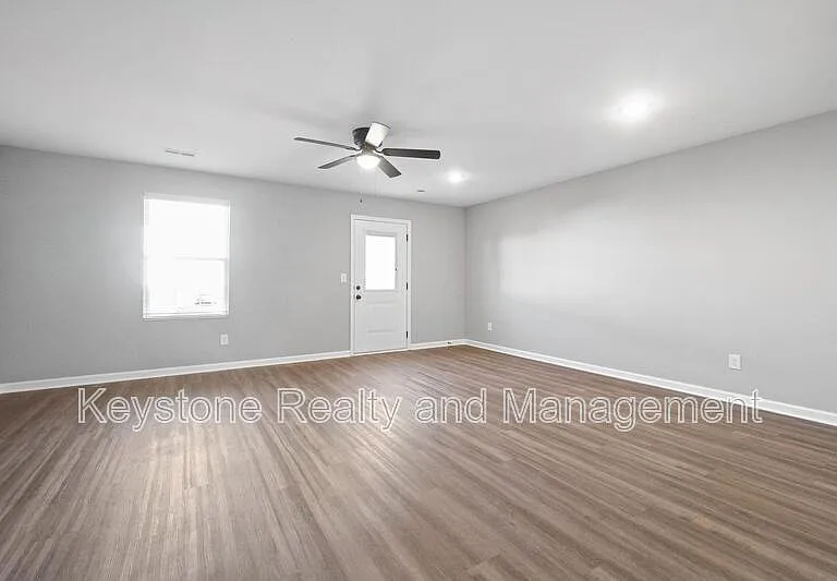 2186 Peachers Mill Rd — Photo 3