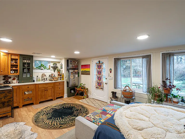 23 Pinetree Ln — Photo 18