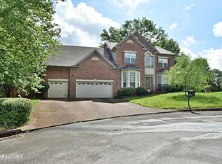 9000 Cloverleaf Ln, Knoxville, TN 37922