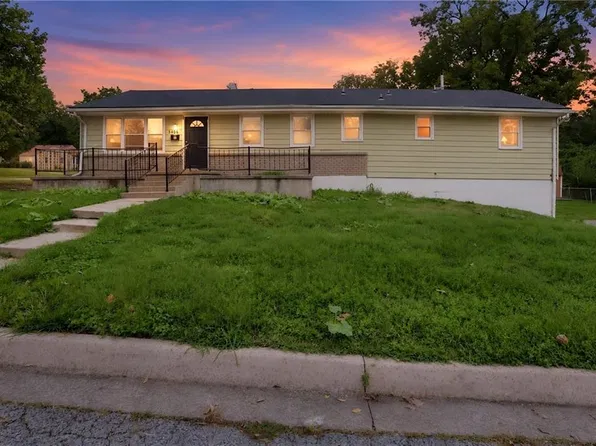 3406 E 73rd St, Kansas City, MO 64132