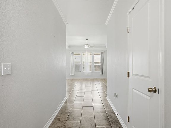 5th image of 1036 Ocean Breeze