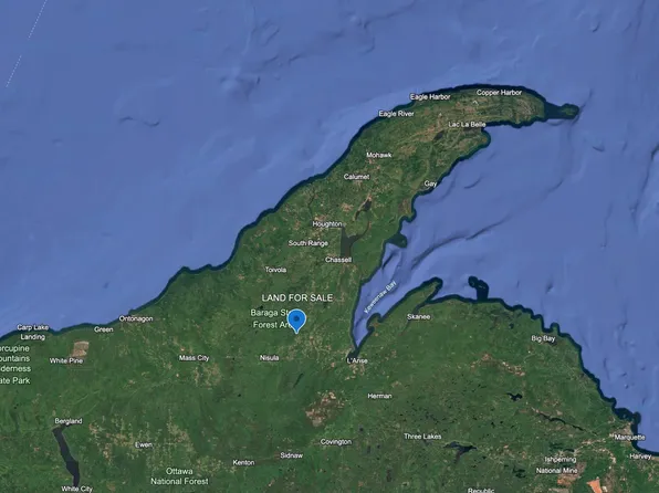 2 Horoscope Rd, Pelkie, MI 49958