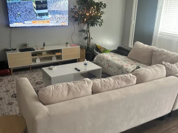 276 Prospect St, East Orange, NJ 07017