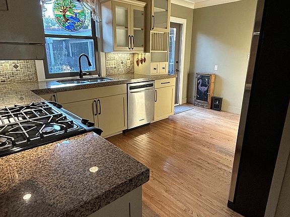 4th image of 4684 Troy Ln