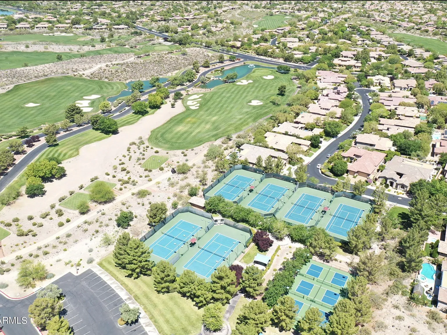 5 bed, 2760 sqft, $5,000 — Photo 4