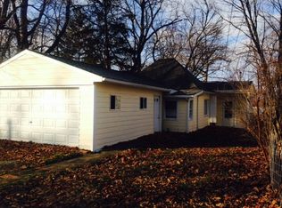 2726 Manitou Park Rd, Rochester, IN 46975