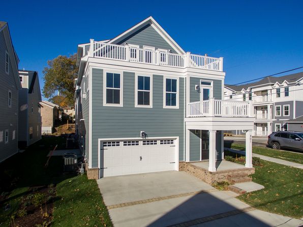 virginia-beach-virginia-402647318 picture