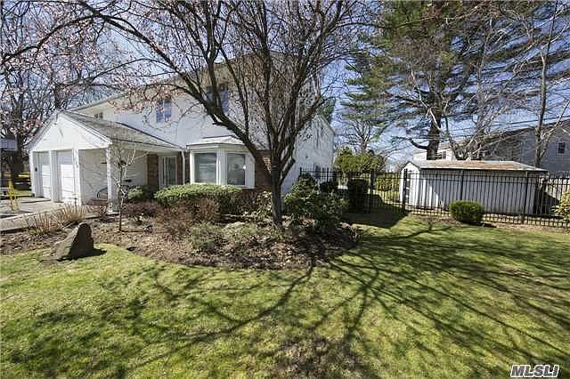 1st image of 130 Rockland Dr