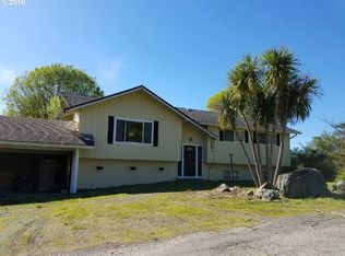 1892 20th St, Myrtle Point, OR 97458