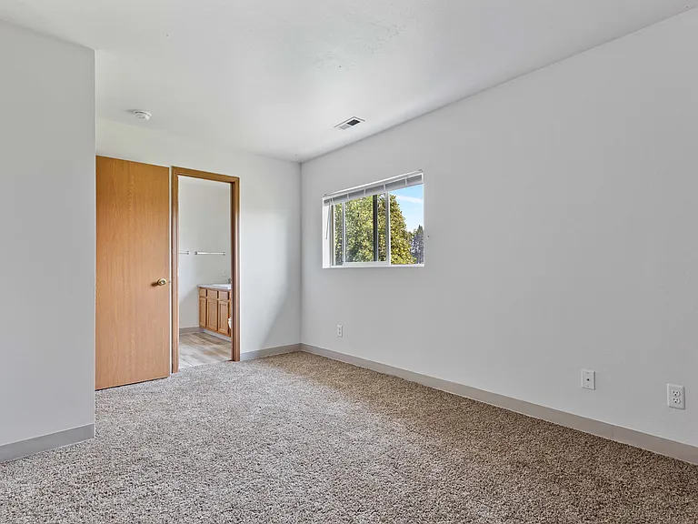 Northwoods Apartments — Photo 10