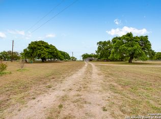 1830 Fm 2504, Poteet, TX 78065