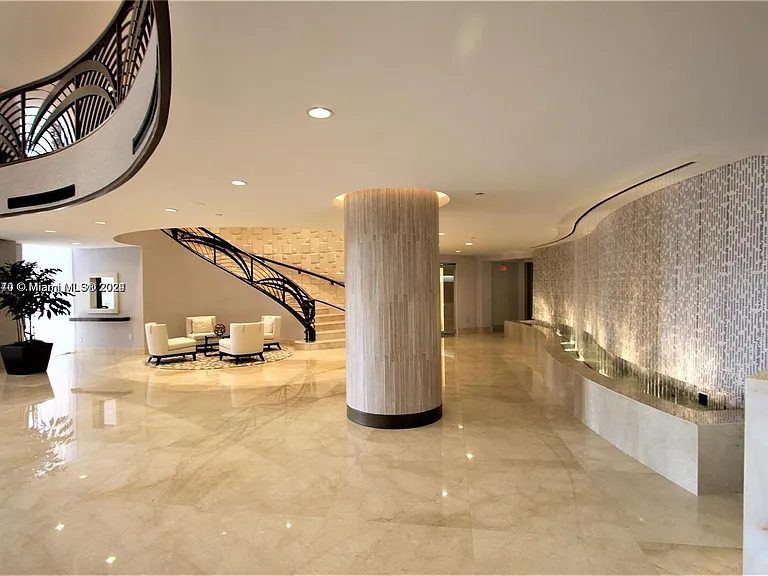 17555 Collins Ave #2502 — Photo 9