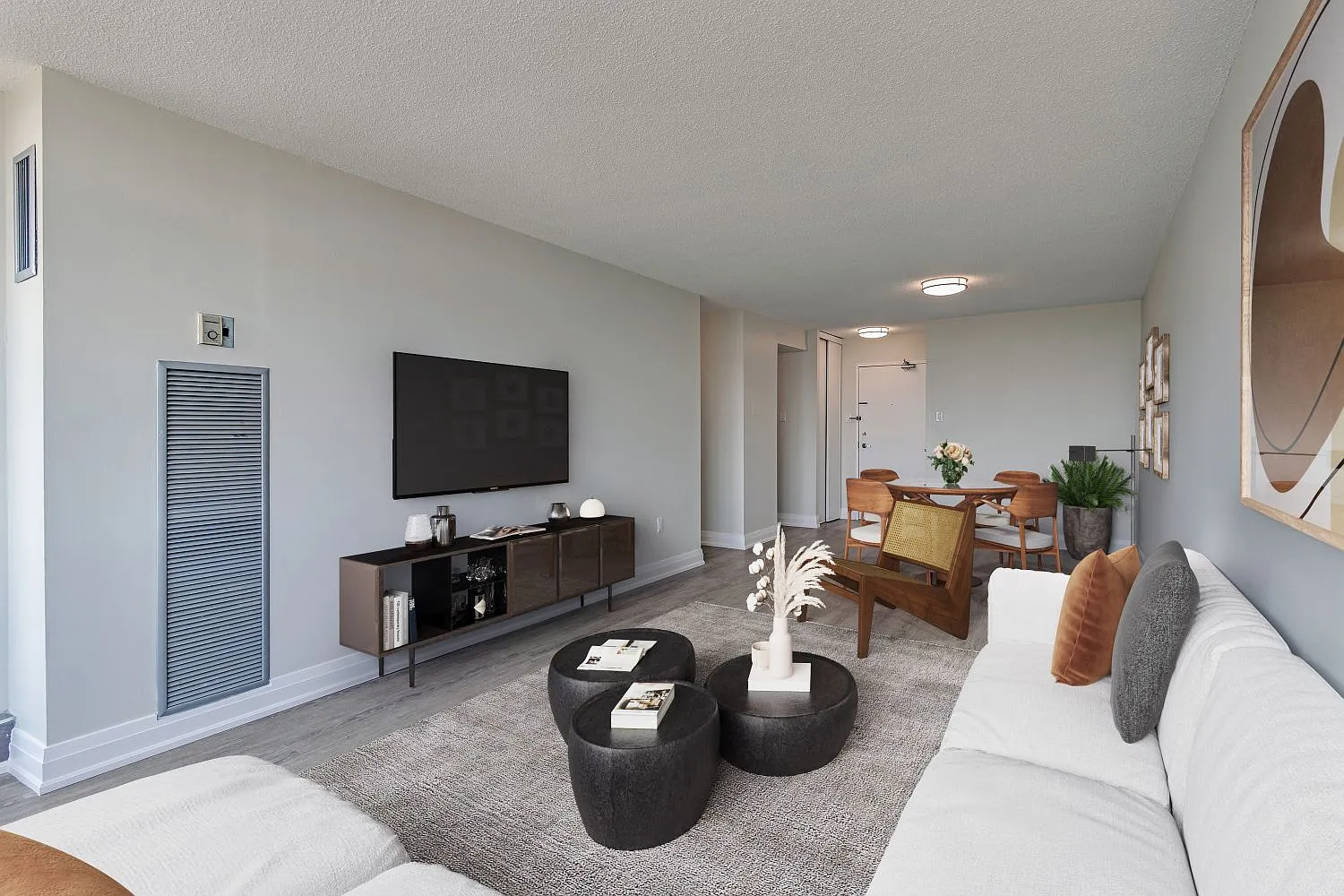 100 Sprucewood Court — Photo 3