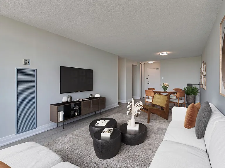 100 Sprucewood Ct — Photo 3