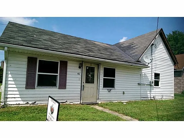 40 W Elm St photo 1