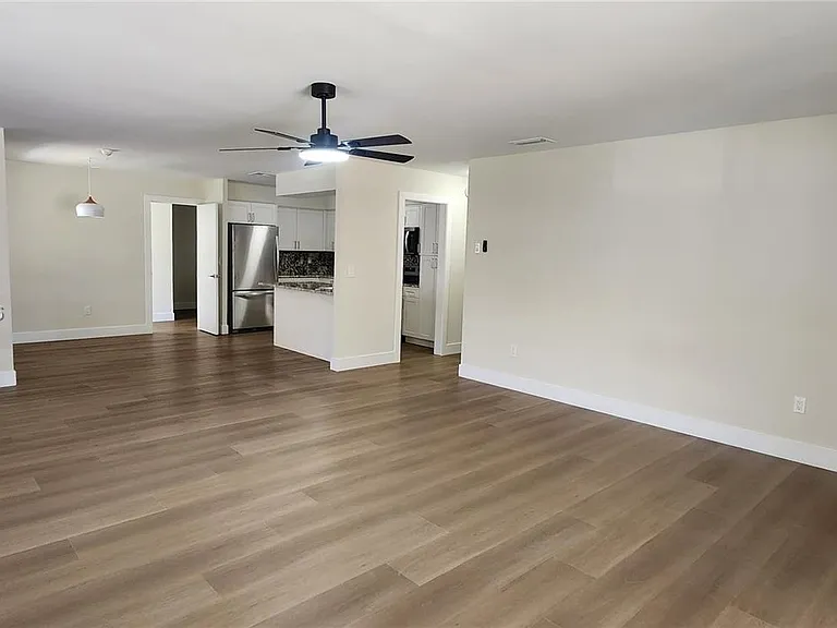 114 S Lakeside Dr #114 — Photo 13