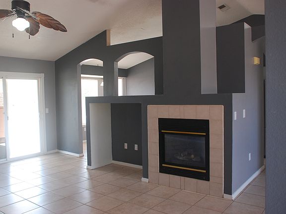 3rd image of 10 Juniper Ave